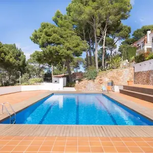 begur-sa-tuna-costa-brava-rent-full-house-with-pool.catalonia-hotels.com/