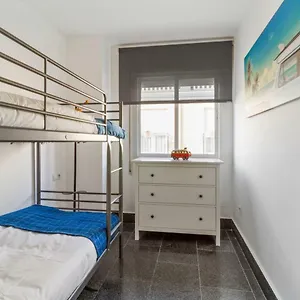 family-apartment-malaga.1costadelsol.com/